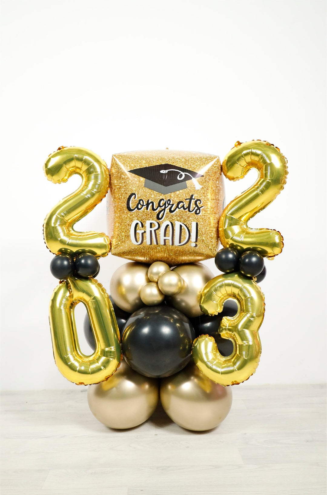 CONGRATS GRAD SPARKLE CUBES 2023 GOLD MARQUEE - PartyExperts