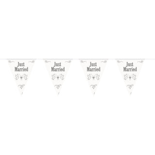 Just Married Bunting Garland - PartyExperts