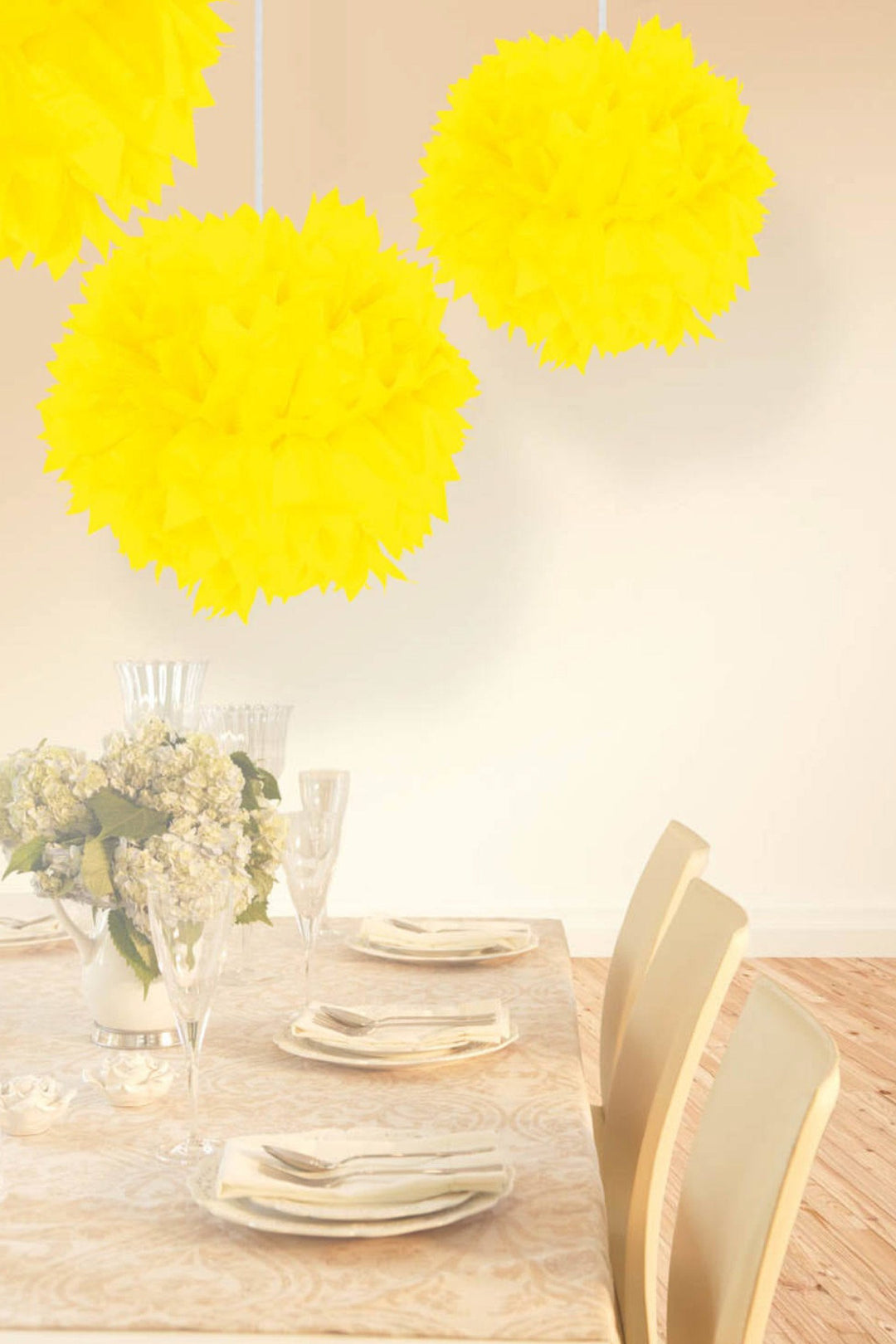 Pom Pom Neon Yellow - PartyExperts